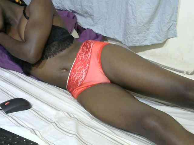 PrettyOne1 webcam