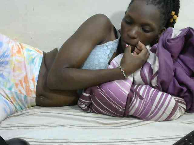 PrettyOne1 webcam