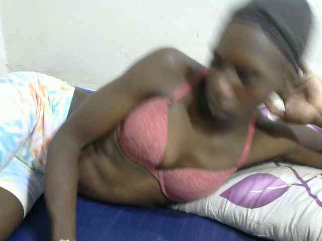 PrettyOne1 webcam