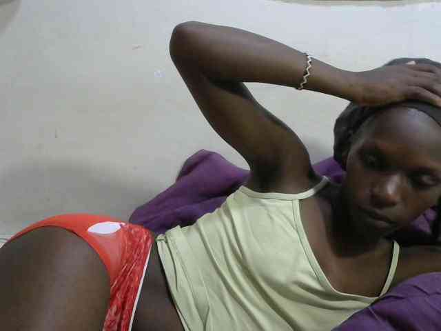 PrettyOne1 webcam