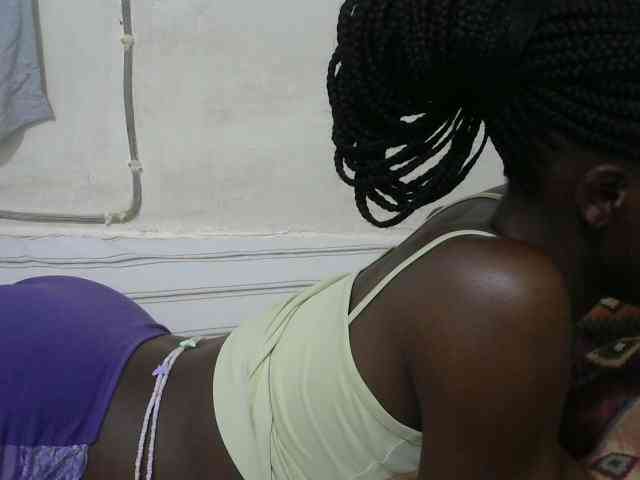 PrettyOne1 webcam