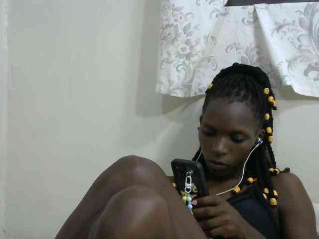 PrettyOne1 webcam