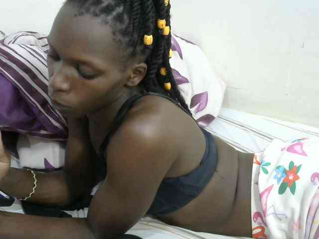 PrettyOne1 webcam