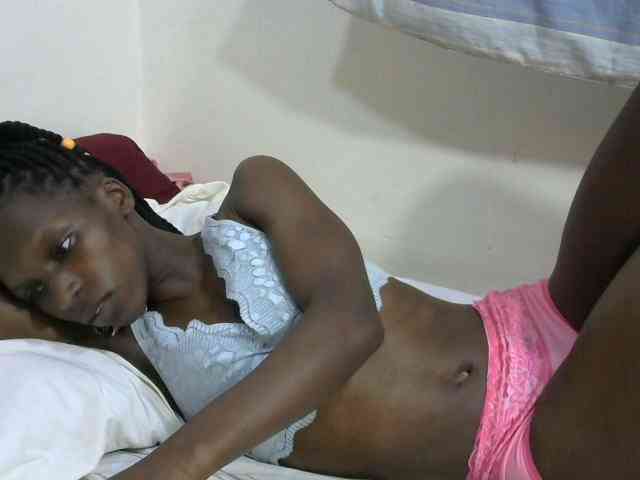 PrettyOne1 webcam