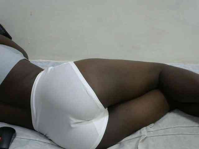 PrettyOne1 webcam