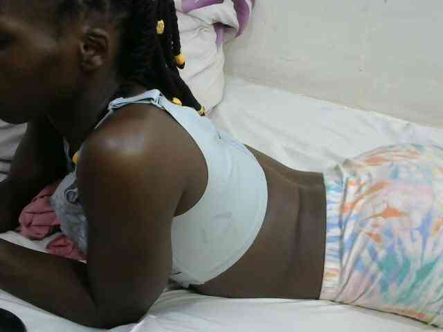 PrettyOne1 webcam