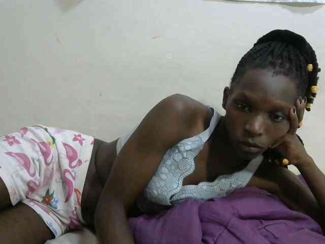 PrettyOne1 webcam