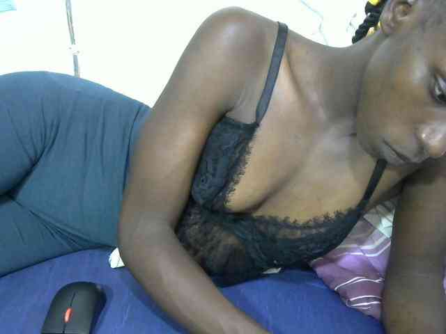 PrettyOne1 webcam