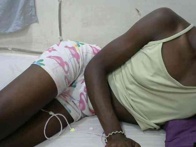 PrettyOne1 webcam