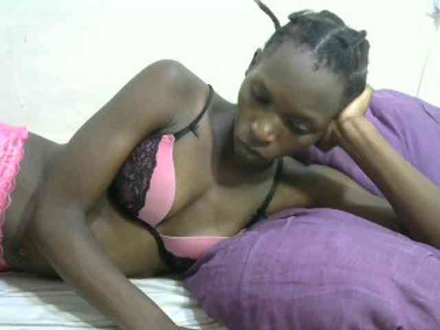 PrettyOne1 webcam