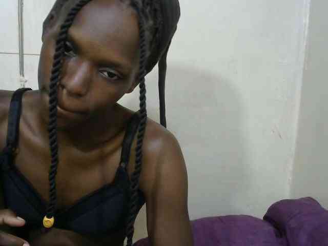 PrettyOne1 webcam
