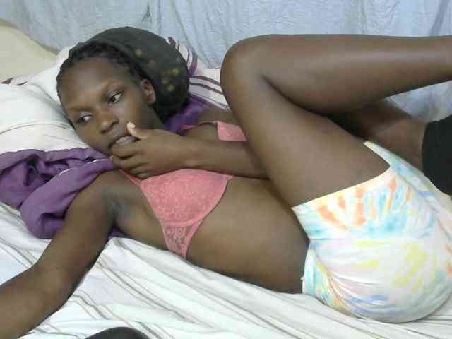 PrettyOne1 webcam