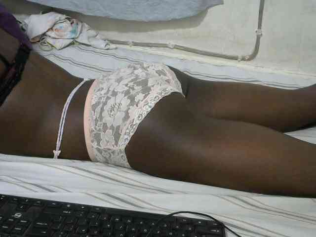 PrettyOne1 webcam