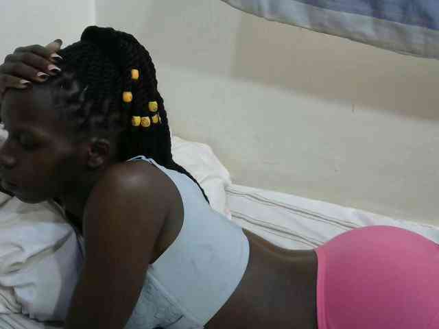 PrettyOne1 webcam