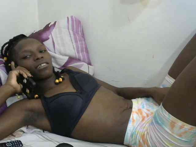 PrettyOne1 webcam