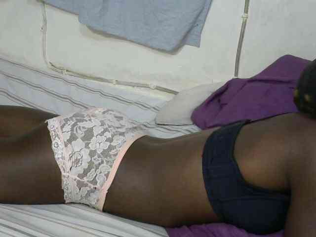 PrettyOne1 webcam