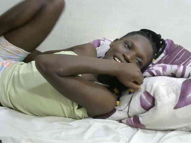 PrettyOne1 webcam
