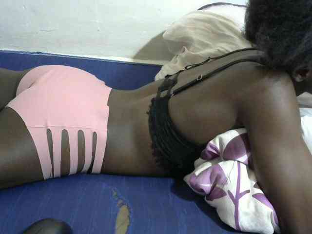 PrettyOne1 webcam