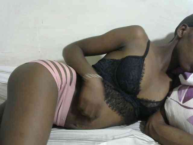PrettyOne1 webcam