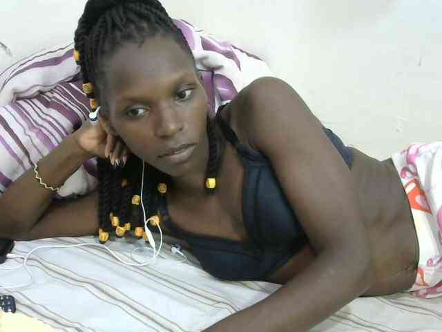 PrettyOne1 webcam