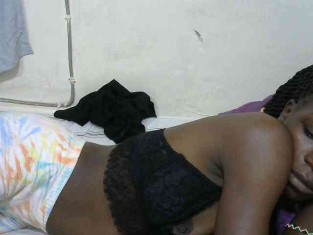 PrettyOne1 webcam