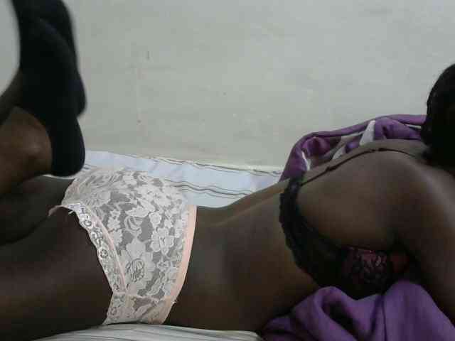 PrettyOne1 webcam