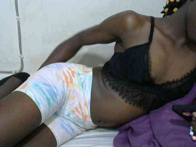 PrettyOne1 webcam