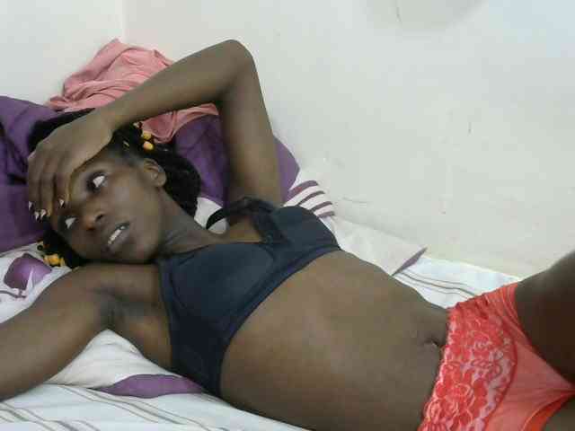 PrettyOne1 webcam