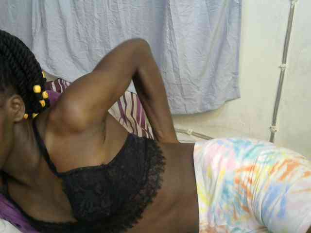 PrettyOne1 webcam