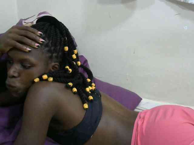 PrettyOne1 webcam