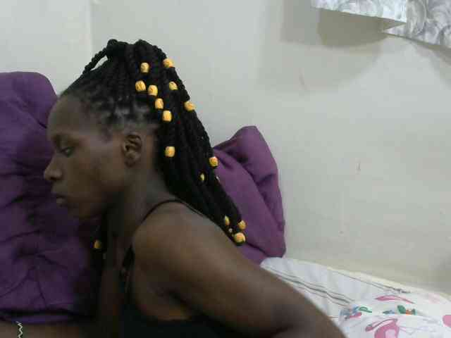 PrettyOne1 webcam