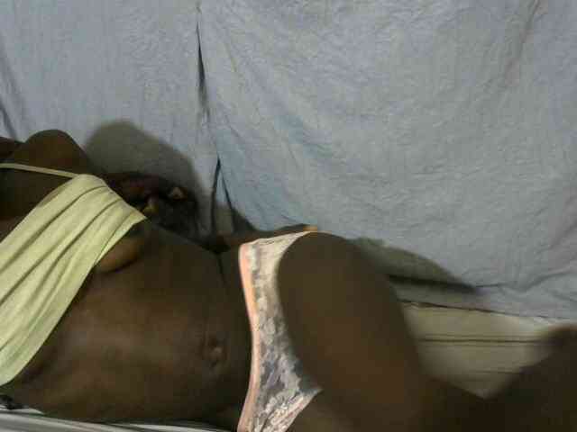 PrettyOne1 webcam