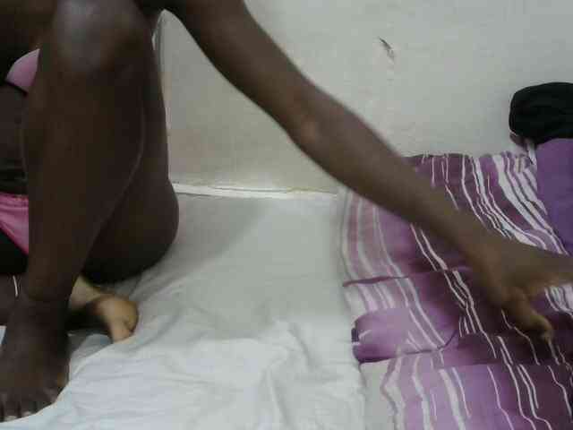 PrettyOne1 webcam