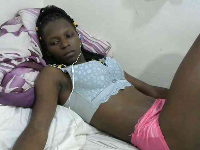 PrettyOne1 webcam