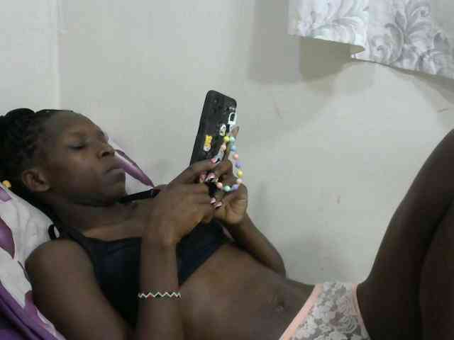 PrettyOne1 webcam