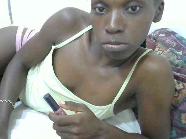 PrettyOne1 webcam