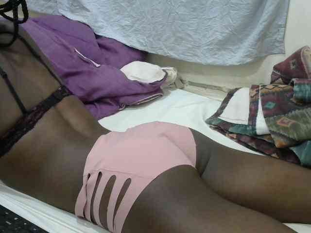 PrettyOne1 webcam