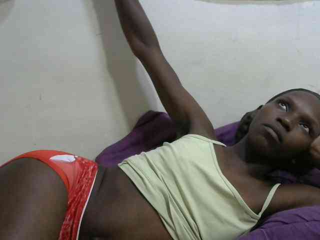 PrettyOne1 webcam