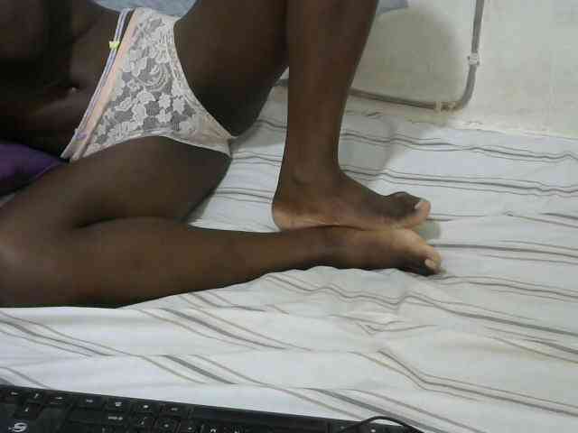 PrettyOne1 webcam