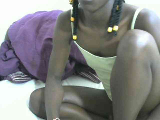 PrettyOne1 webcam