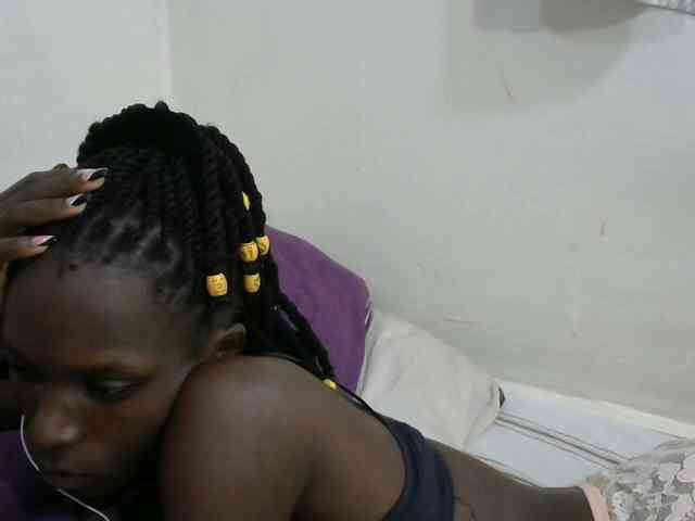 PrettyOne1 webcam