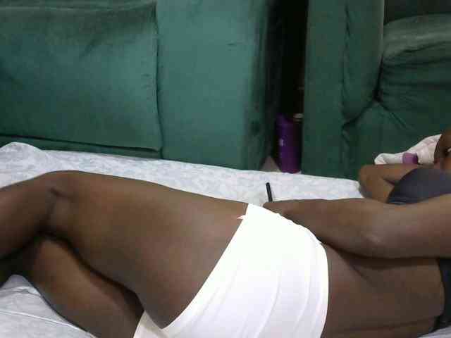 PrettyOne1 webcam