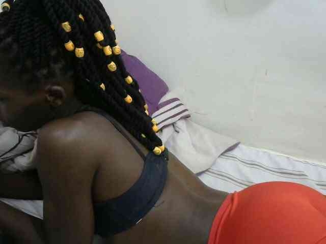 PrettyOne1 webcam