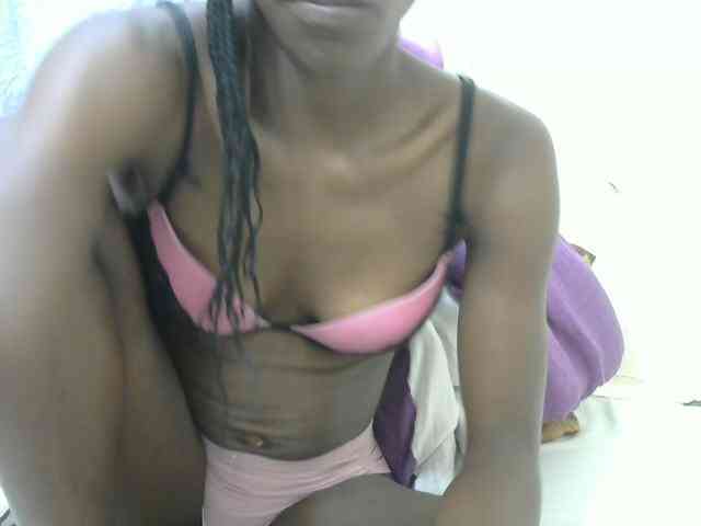 PrettyOne1 webcam