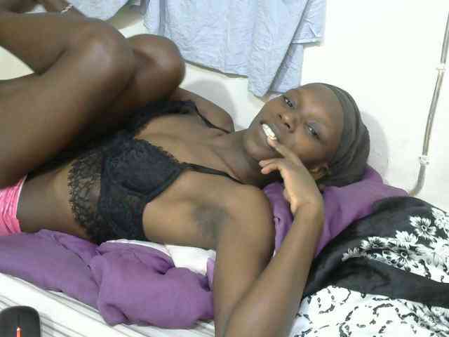 PrettyOne1 webcam