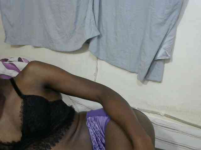 PrettyOne1 webcam