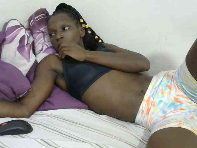 PrettyOne1 webcam