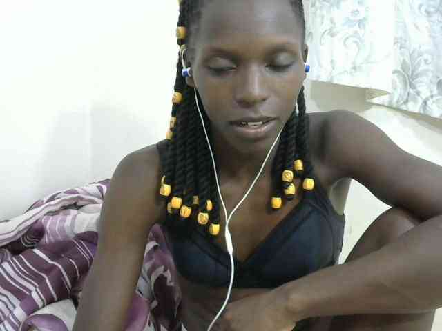 PrettyOne1 webcam