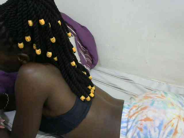 PrettyOne1 webcam