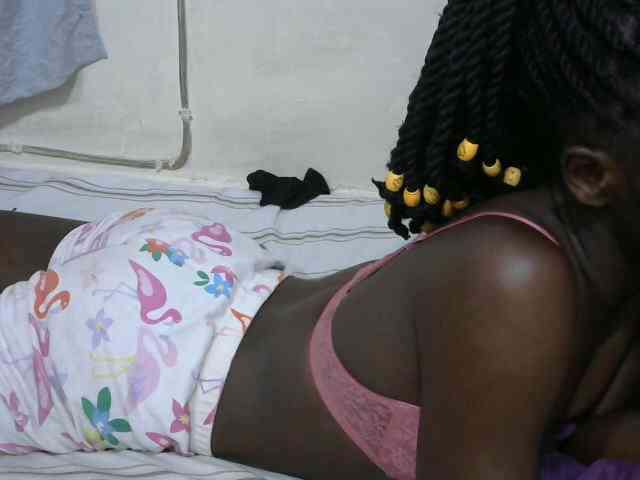PrettyOne1 webcam